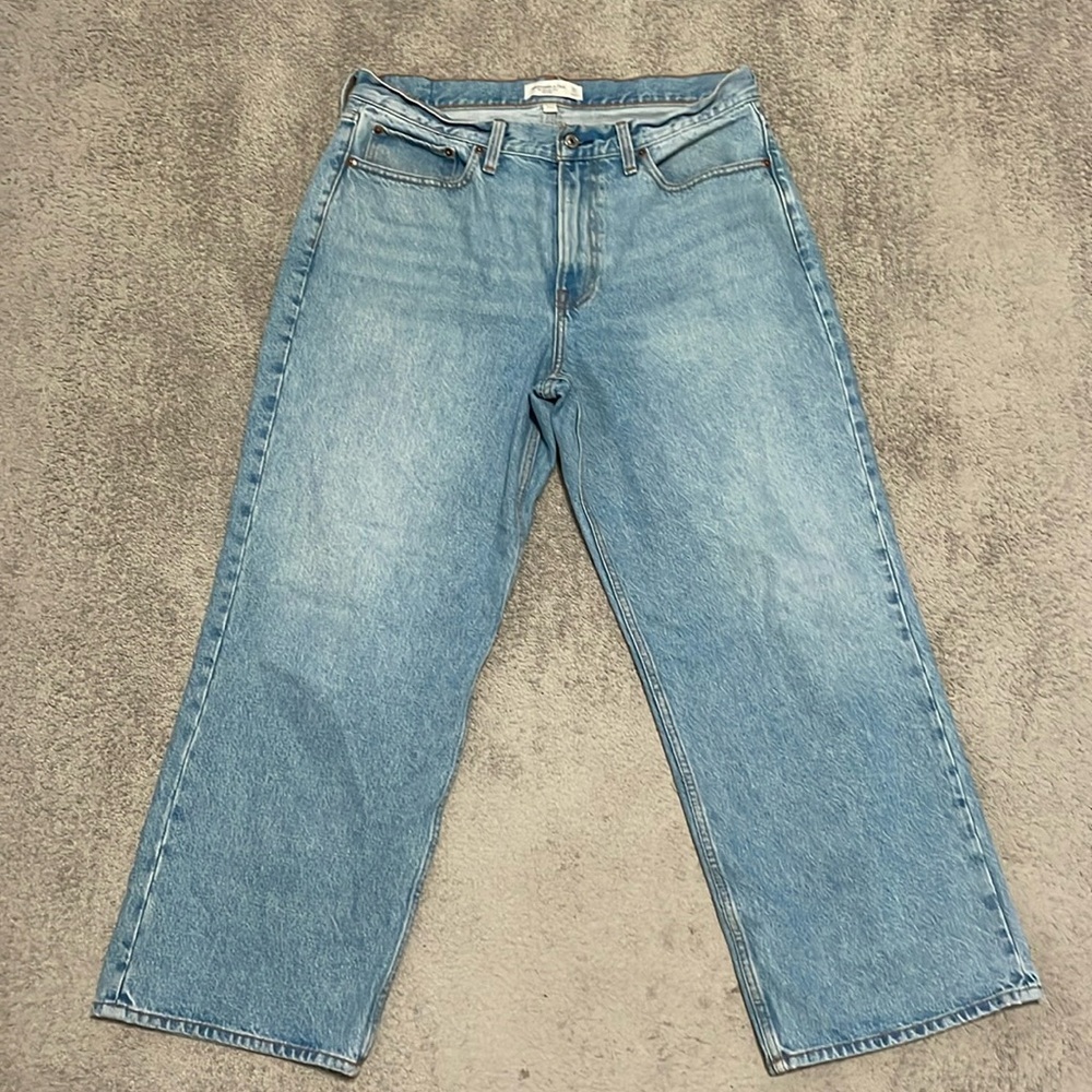 EC Abercrombie & Fitch The Slouchy Jean - Mid Rise - Curve Love - Size 31S
